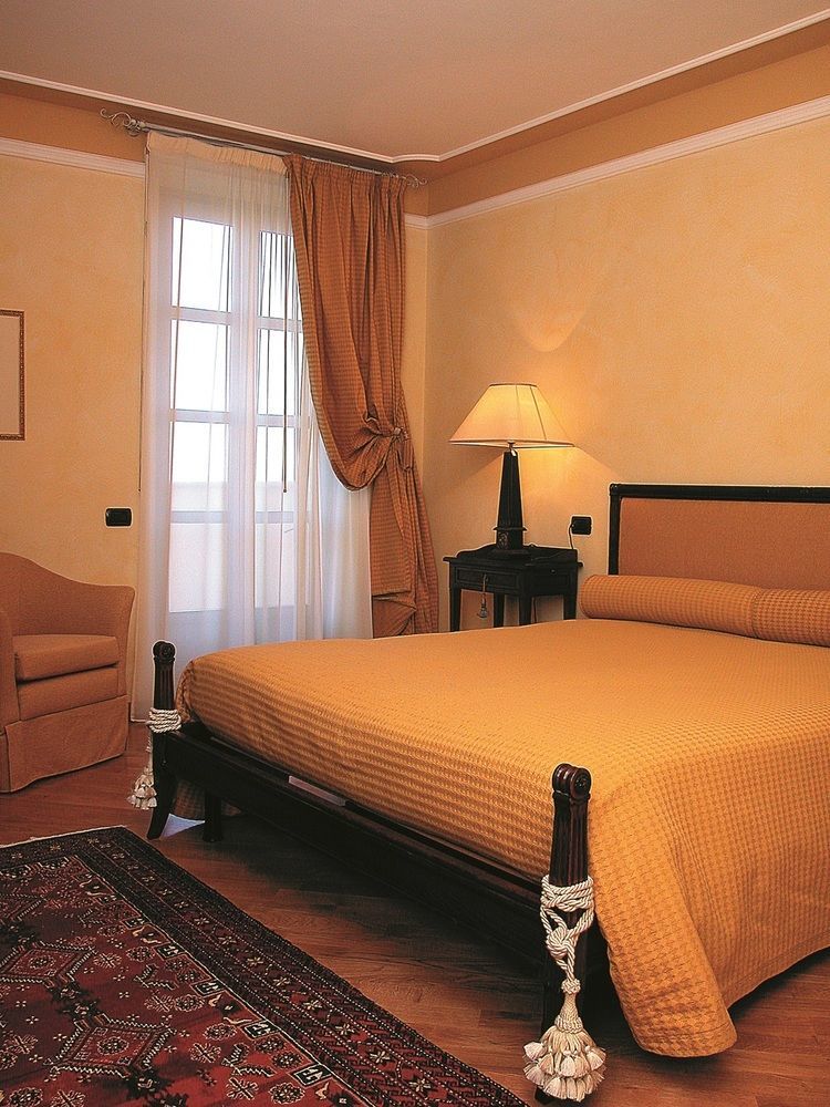 Albergo Castiglione Langhe Castiglione Tinella Esterno foto