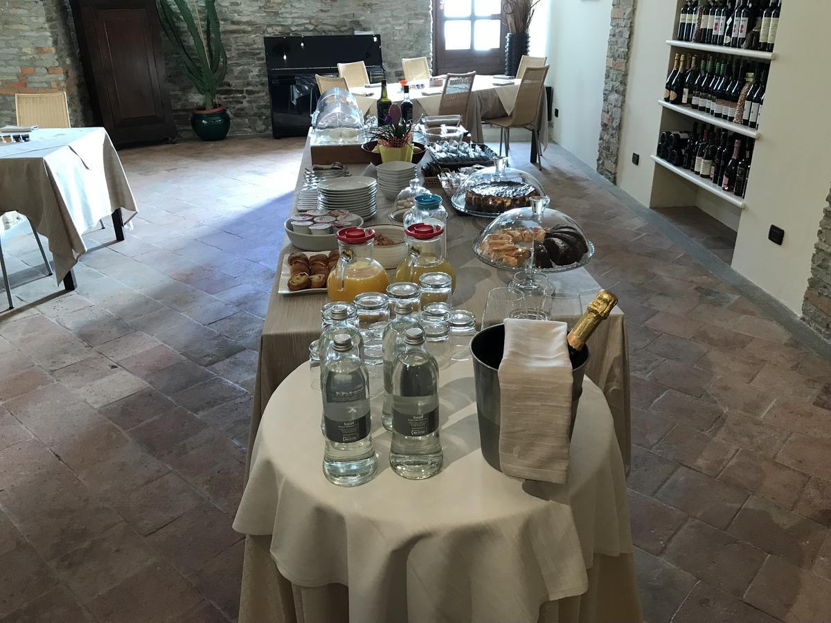 Albergo Castiglione Langhe Castiglione Tinella Esterno foto